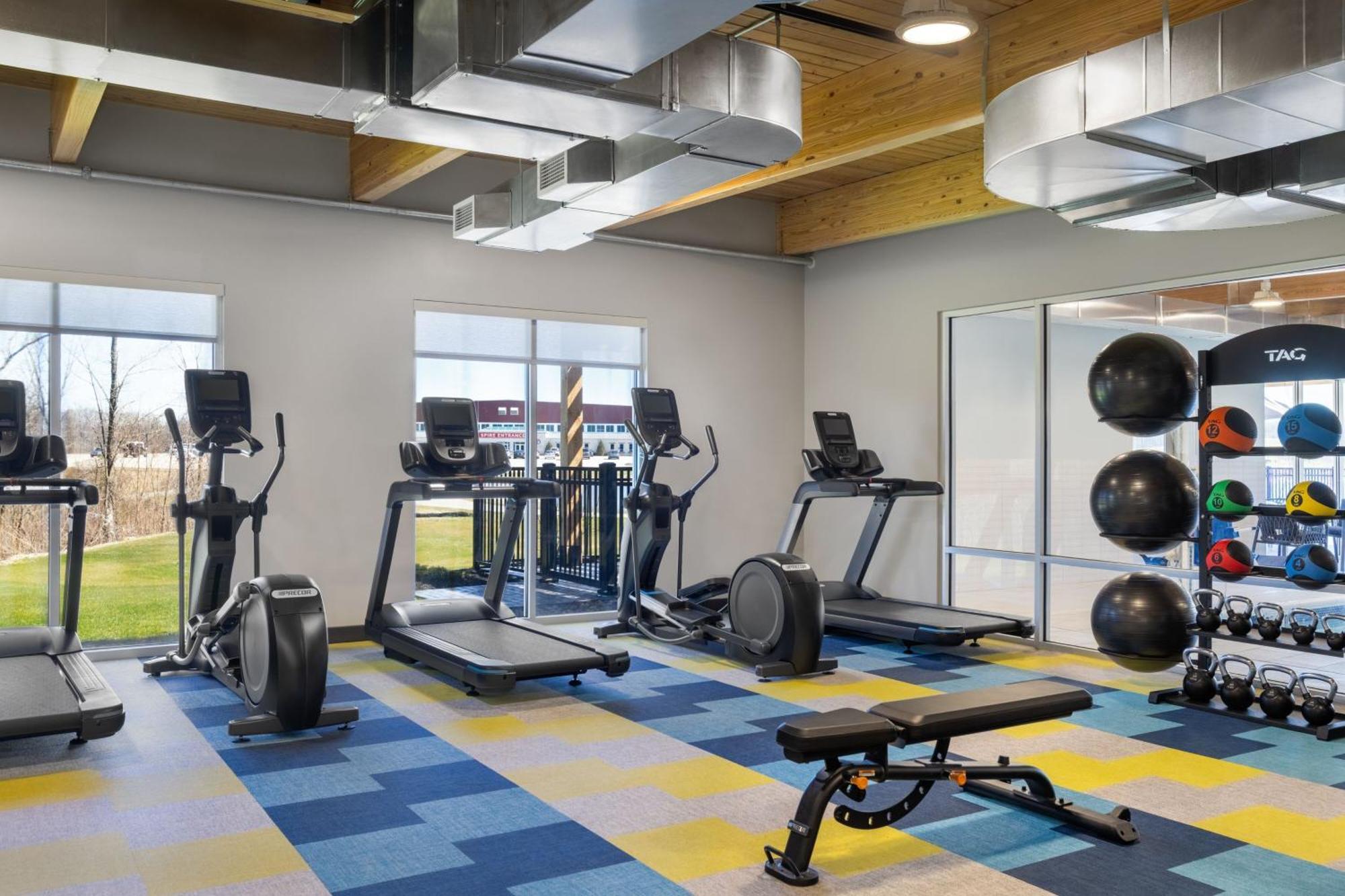 Towneplace Suites By Marriott Geneva At Spire Academy Екстер'єр фото