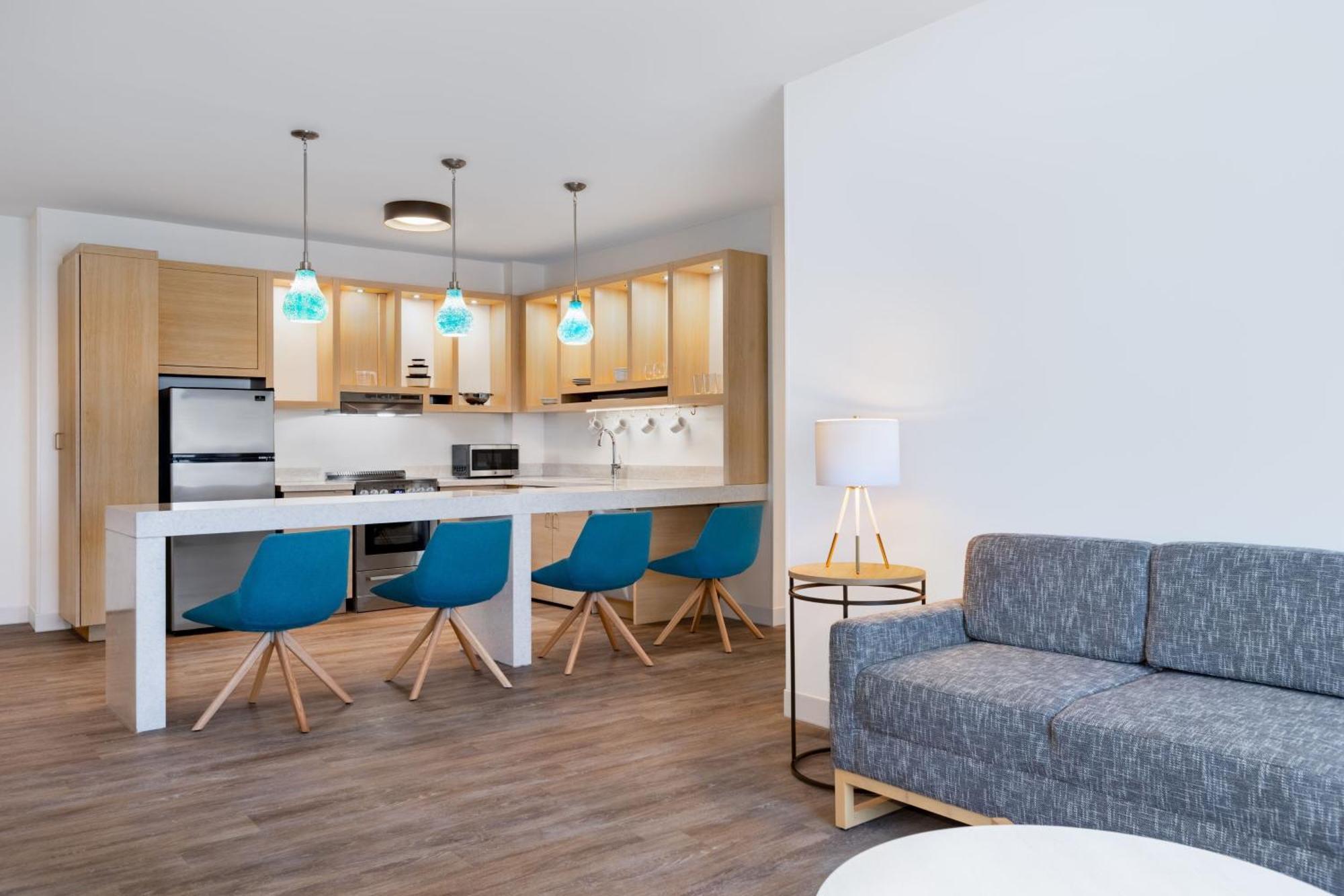 Towneplace Suites By Marriott Geneva At Spire Academy Екстер'єр фото