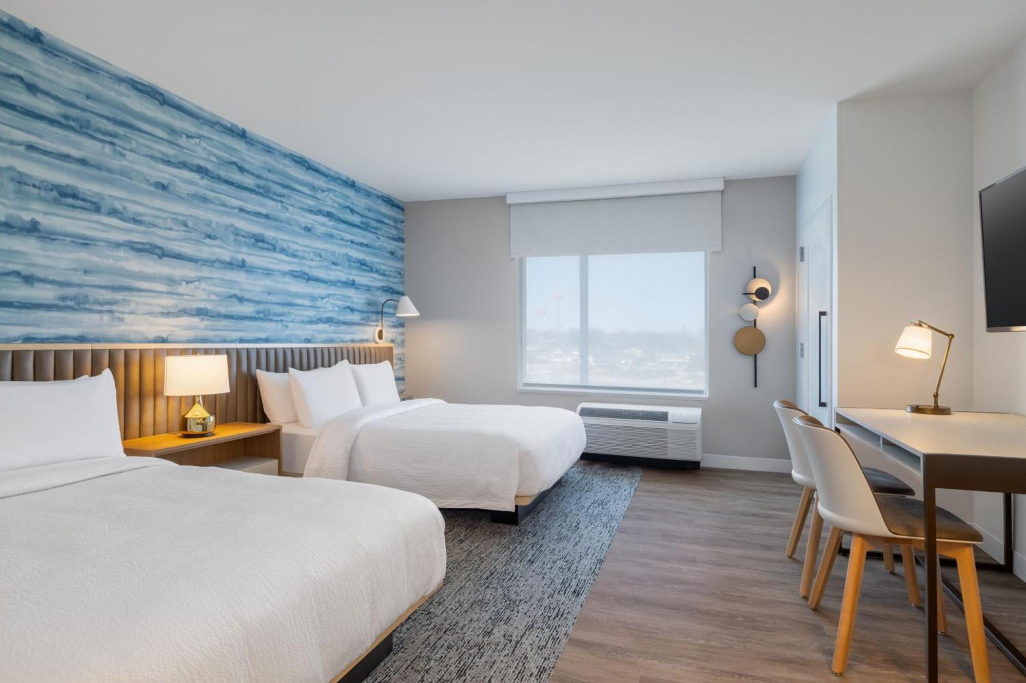 Towneplace Suites By Marriott Geneva At Spire Academy Екстер'єр фото