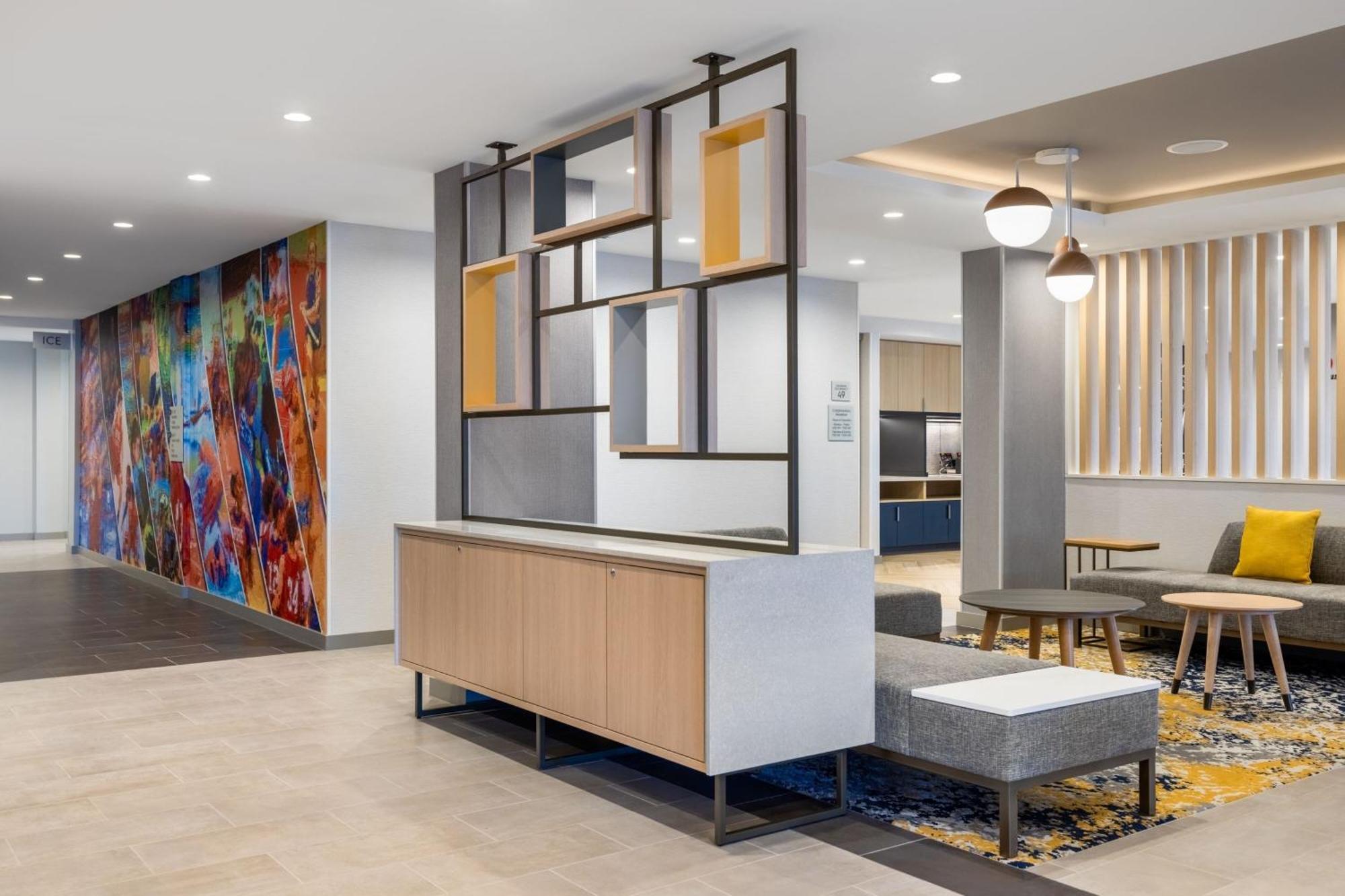 Towneplace Suites By Marriott Geneva At Spire Academy Екстер'єр фото